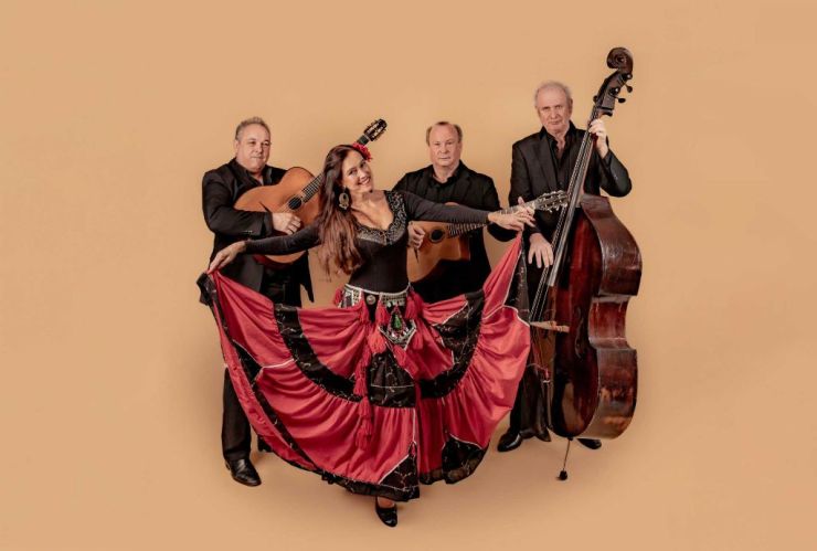 Adell trio + danseres IETARA
