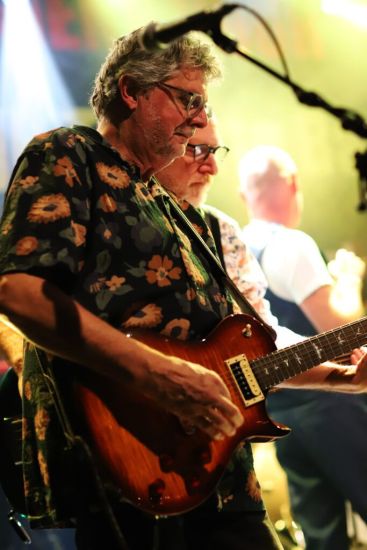 Laaiend Vuur – De Dijk tribute