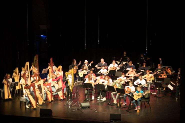 DE LEGENDARISCHE EGMOND GITAAR