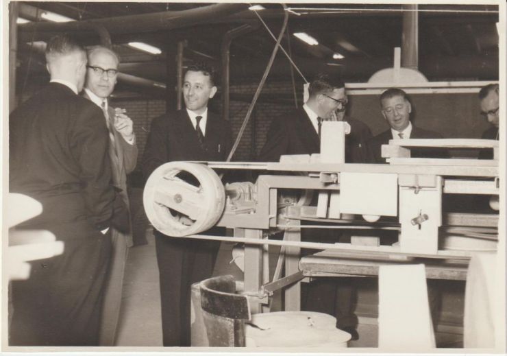 DE LEGENDARISCHE EGMOND GITAAR