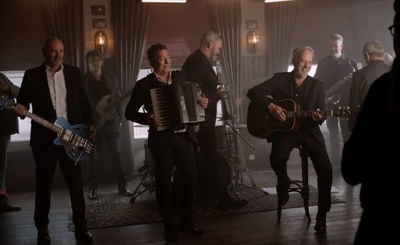 Rowwen Hèze: Blieve Loepe